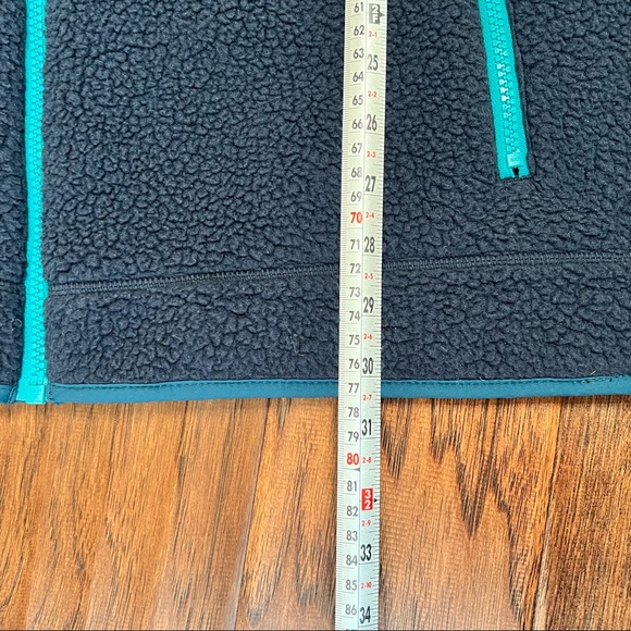 NEW. Eddie Bauer men’s sherpa jacket. - Picture 6 of 9